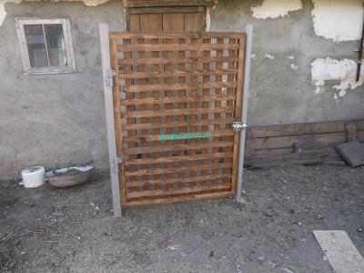 Забор из пластиковой сетки
Забор из пластиковой сетки