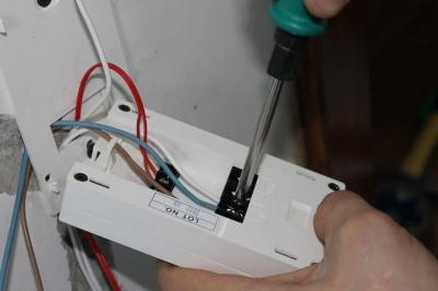 Монтаж инфракрасного теплого пола под ламинат своими руками Монтаж инфракрасного теплого пола под ламинат своими руками